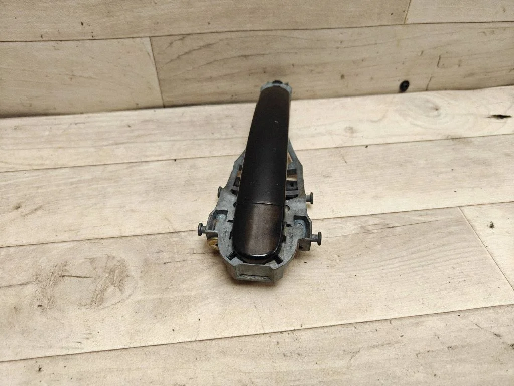 Esiukse välimine käepide 1Z0839886