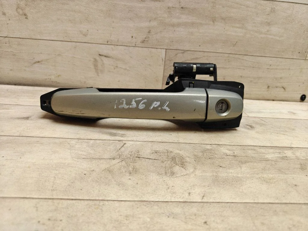 Front door exterior handle 242303