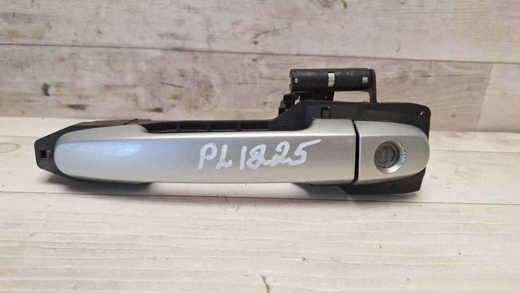 Front door exterior handle 242303