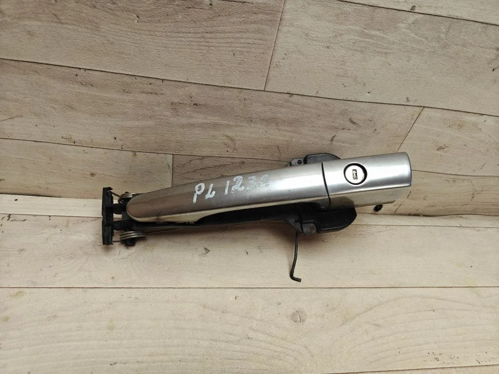 Front door exterior handle 1487119080