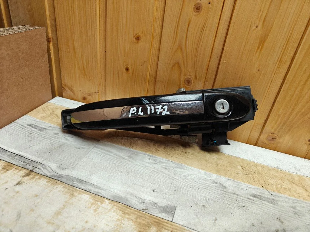 Front door exterior handle 6M21U224A37B