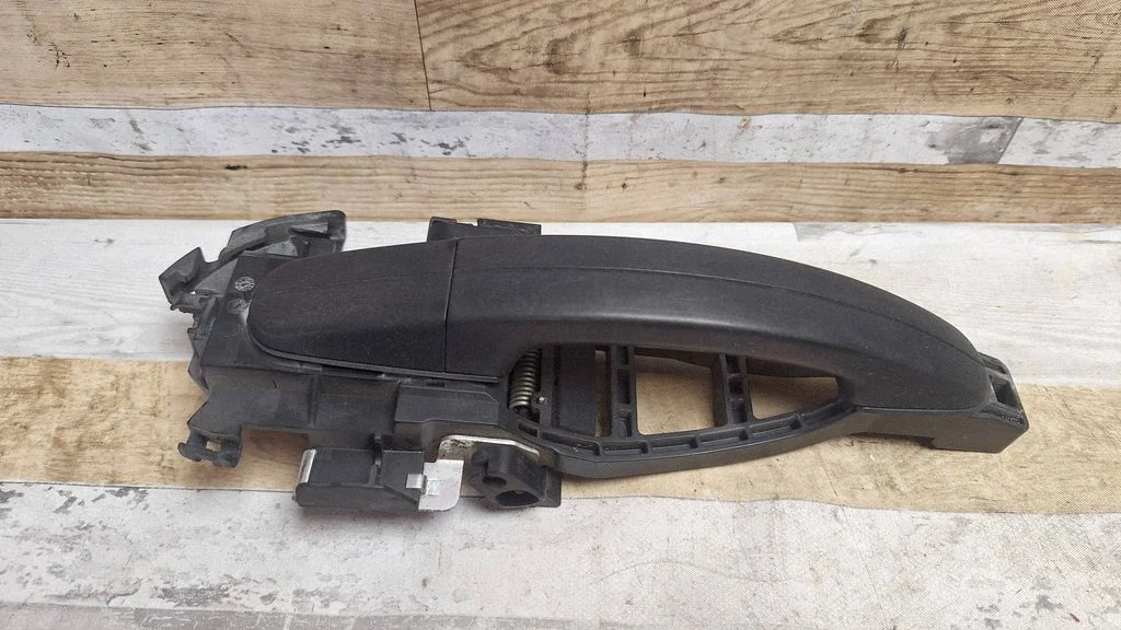 Esiukse välimine käepide BK21V224A37AC