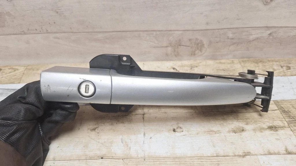 Front door exterior handle 1487119080