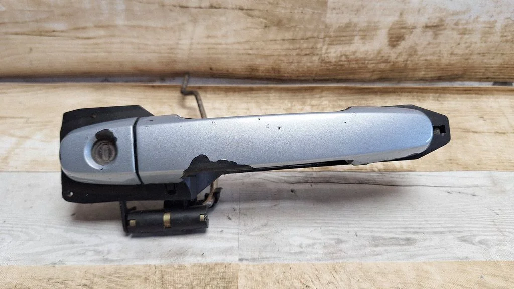 Front door exterior handle 242303