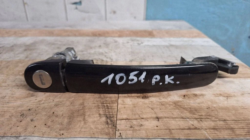 Front door exterior handle 3B0837207