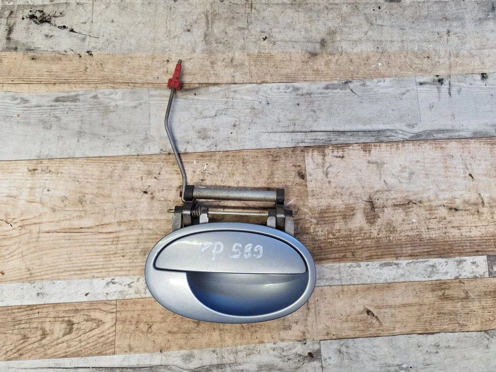 Esiukse välimine käepide 22175