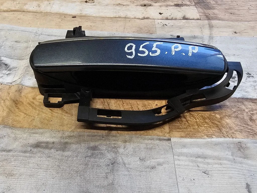 Front door exterior handle 4F0837886