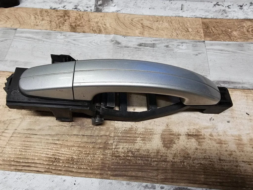 Front door exterior handle R224A36AD