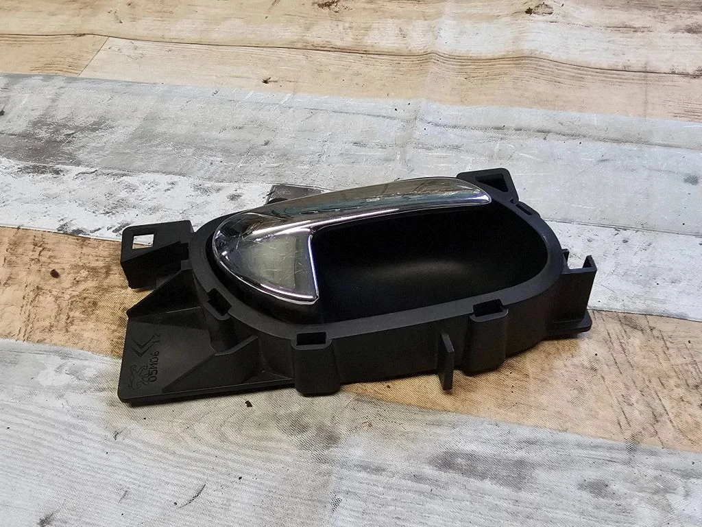 Esiukse välimine käepide 96526177VD