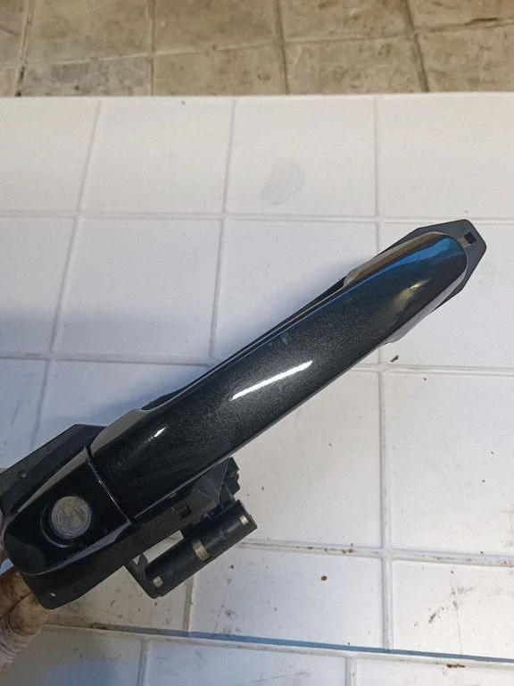 Front door exterior handle 242303