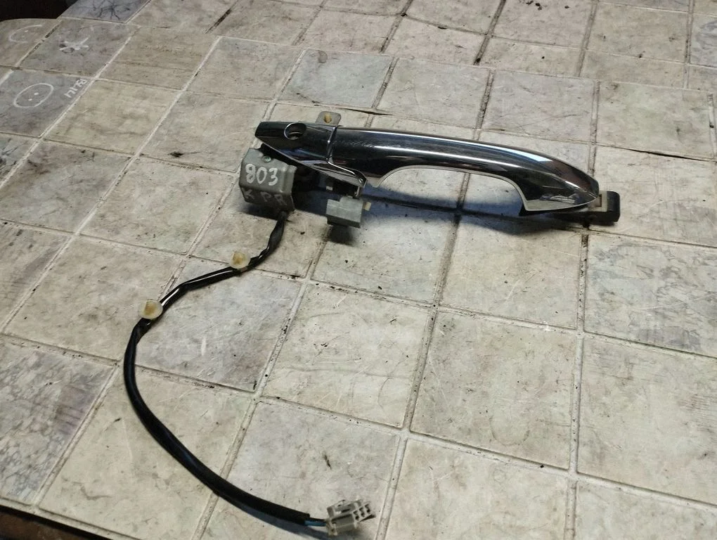 Esiukse välimine käepide – Honda Accord (2003-2007)