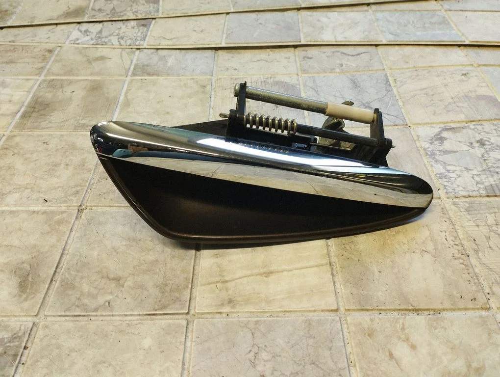 Ārējais atvēršanas rokturis B948