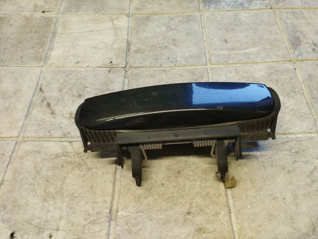 Front door exterior handle 4B0839885