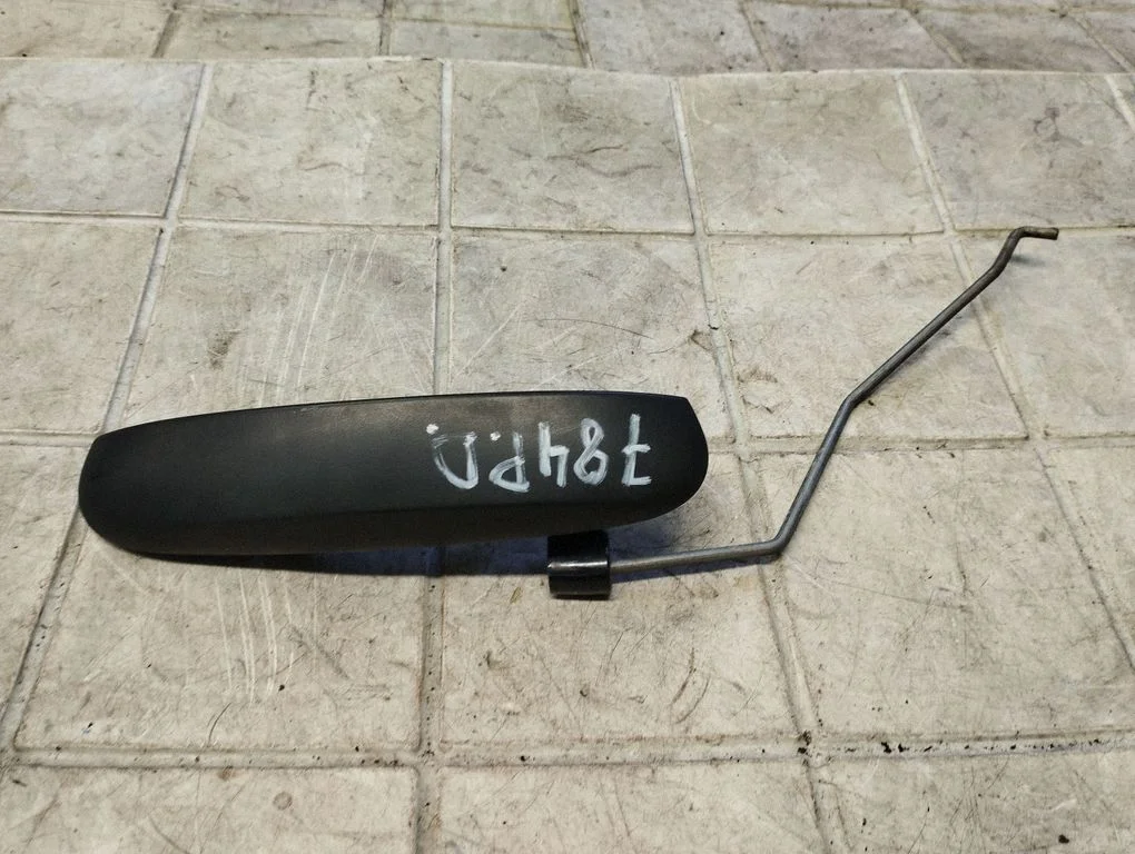 Front door exterior handle – Mitsubishi Colt (2004-2008)