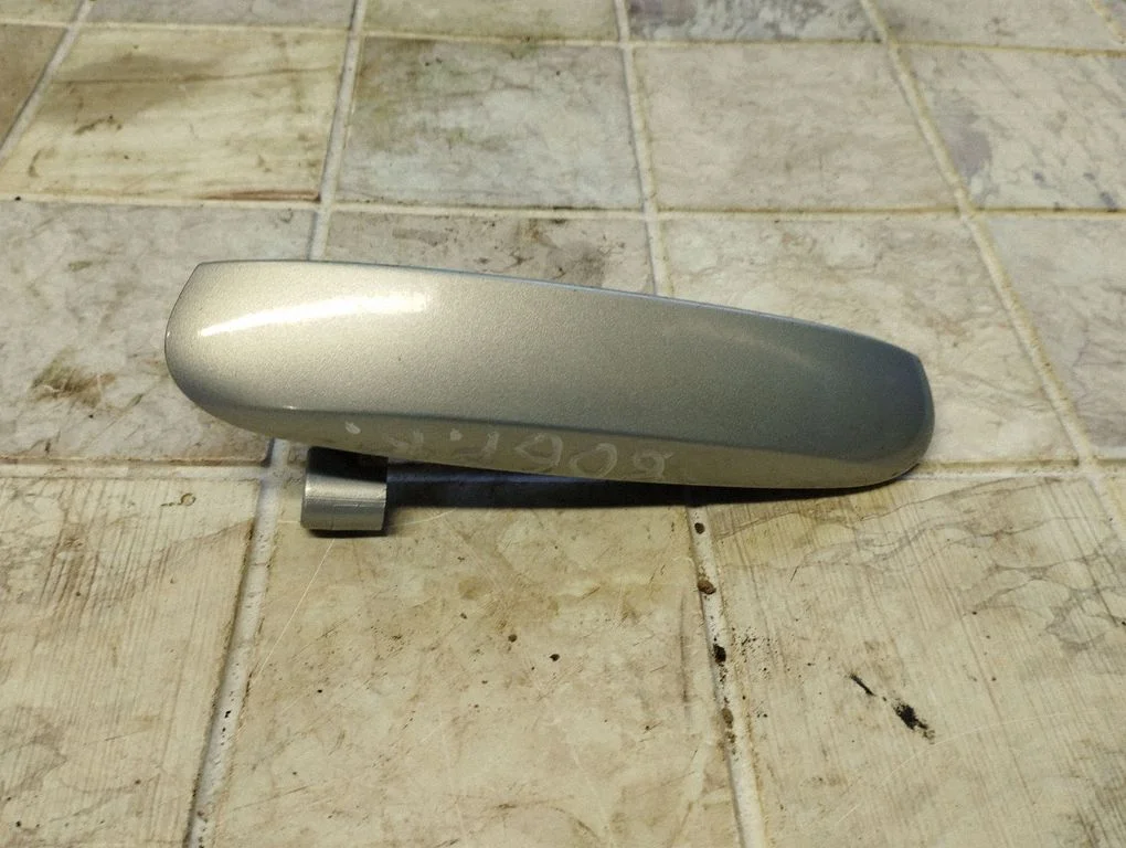 Front door exterior handle – Mitsubishi Colt (2004-2008)