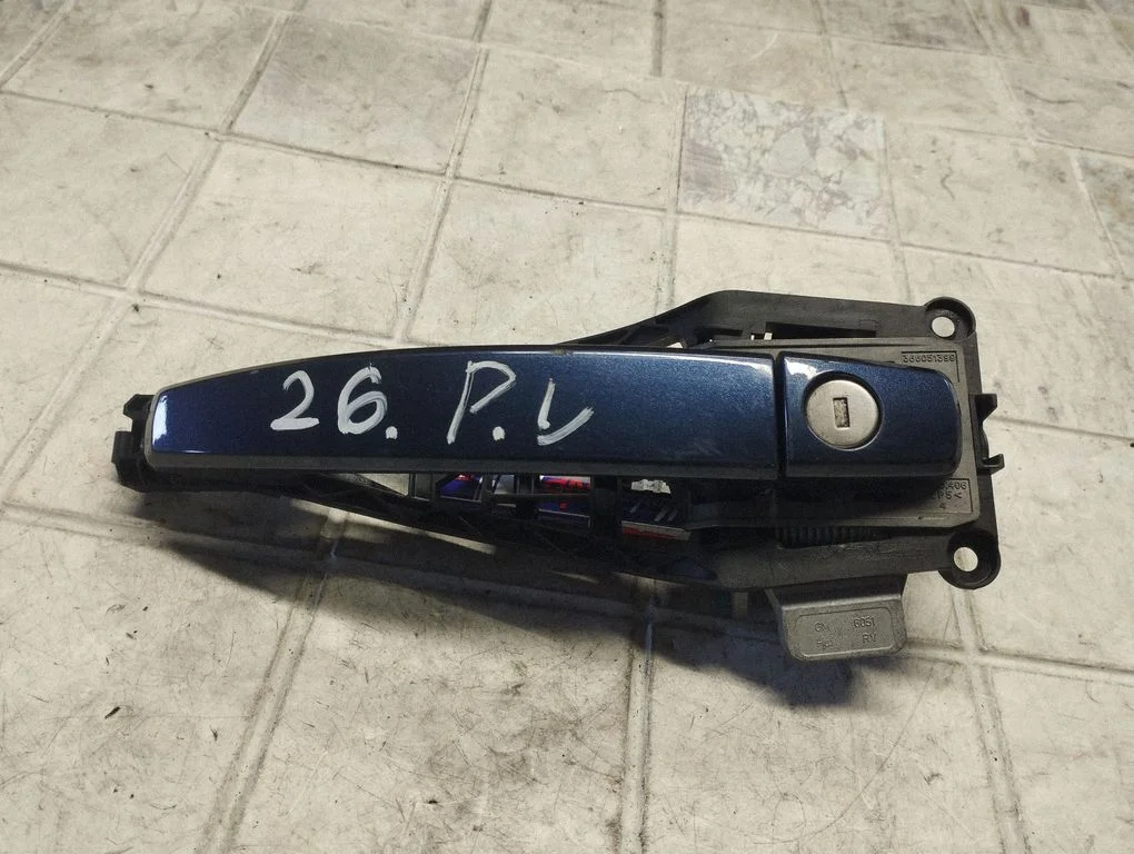 Front door exterior handle 366051399