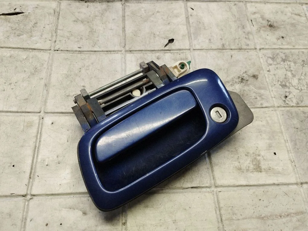 Front door exterior handle – Opel Zafira A (1999-2005)