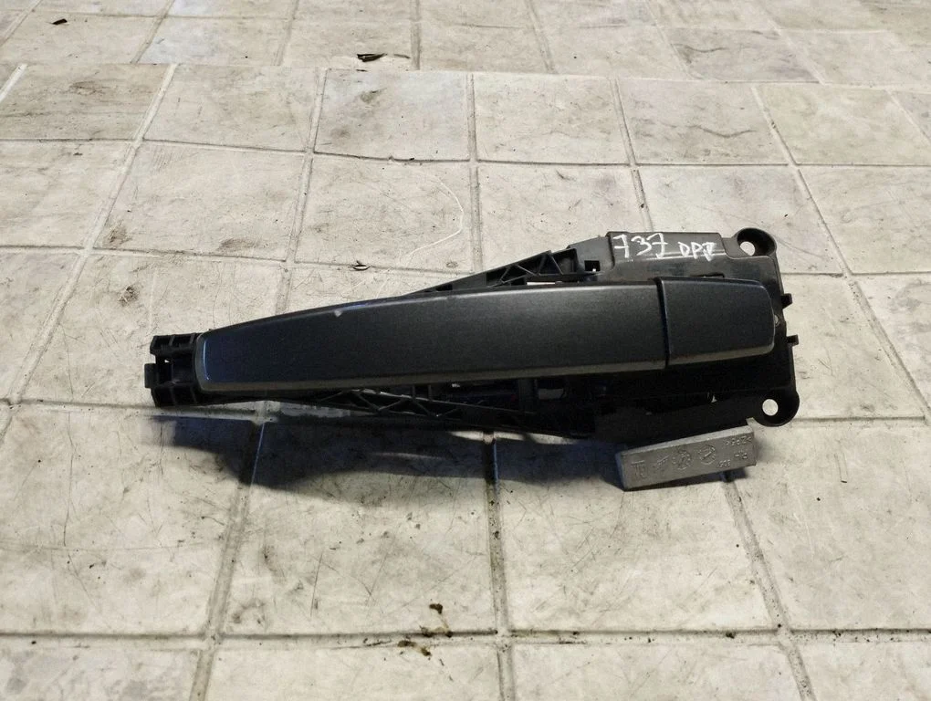 Front door exterior handle – Opel Insignia A (2008-2017)
