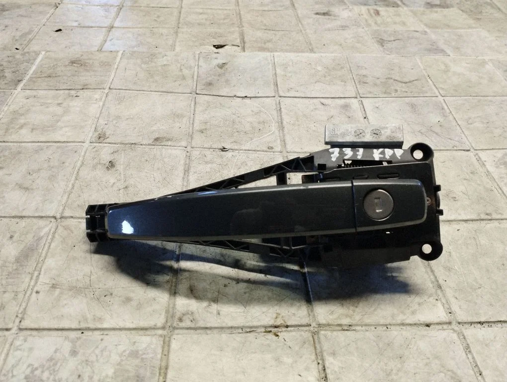 Front door exterior handle – Opel Insignia A (2008-2017)