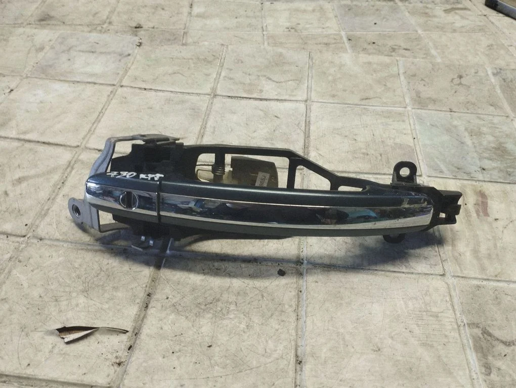 Esiukse välimine käepide 3D0837885J
