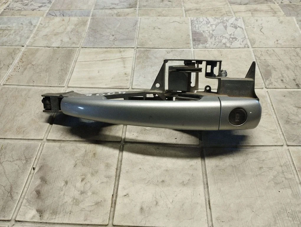 Front door exterior handle 111670ZP5D2