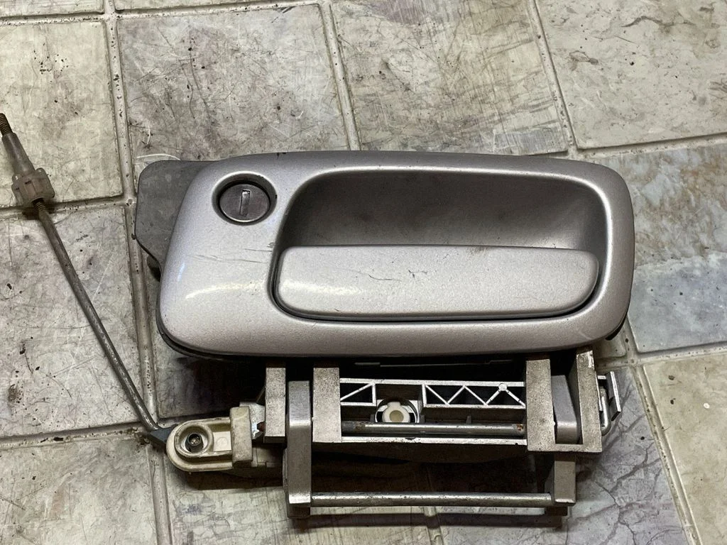 Front door exterior handle – Opel Zafira A (1999-2005)