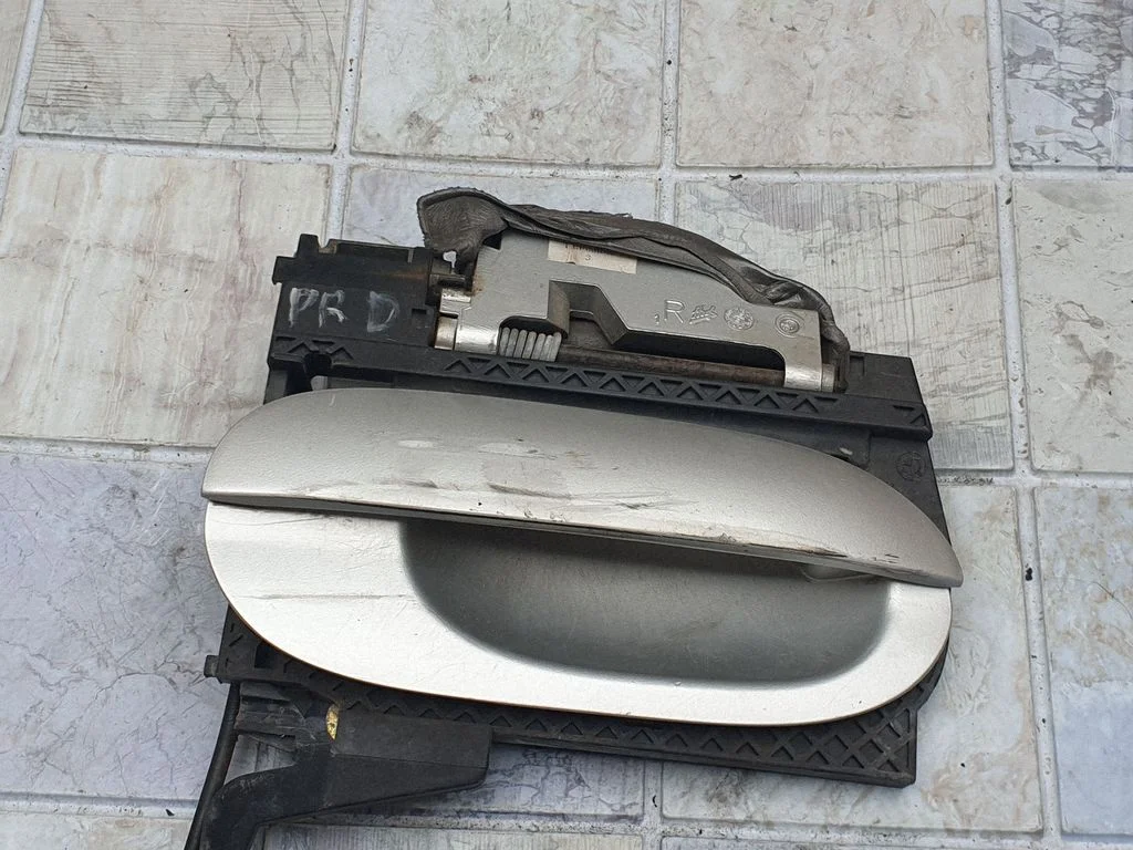 Front door exterior handle 8210864
