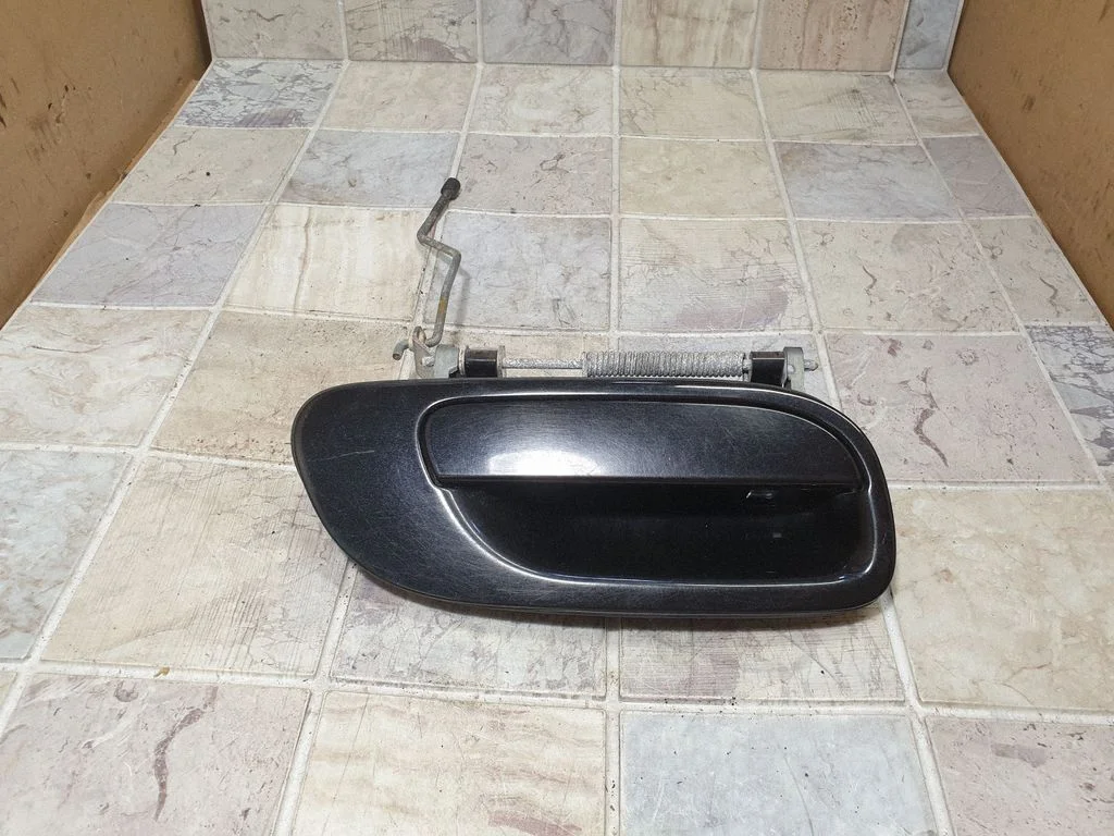 Front door exterior handle Z410