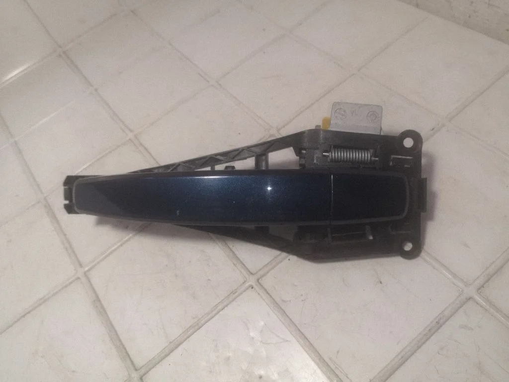 Front door exterior handle – Opel Zafira C (2011-2019)