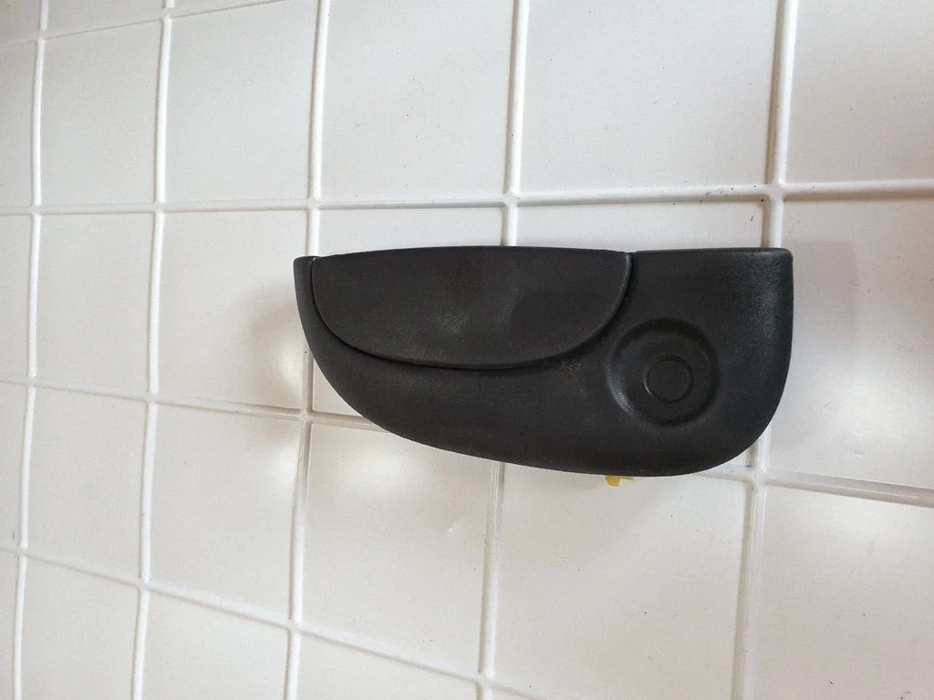 Klamka zewnętrzna drzwi przednich 7700354479