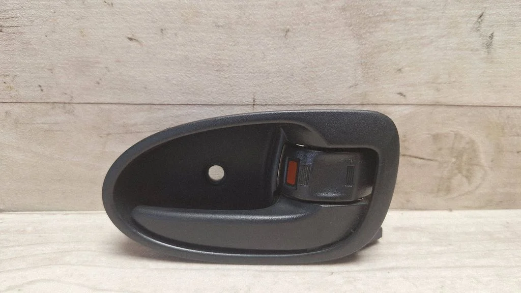Front door interior handle 692050D100