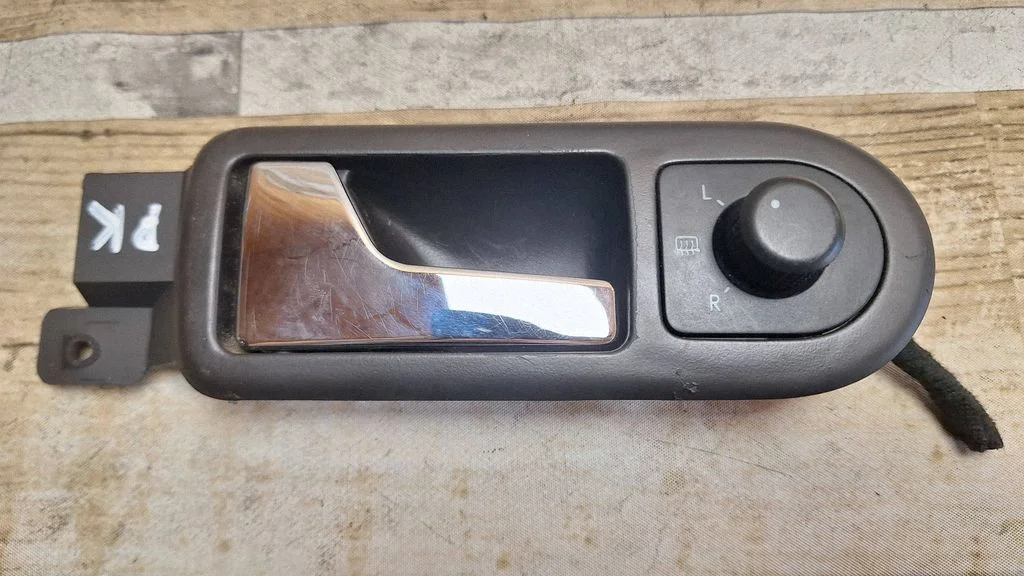 Front door interior handle 3B1837113
