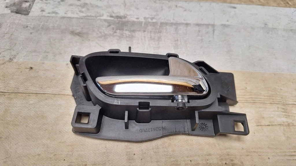 Front door interior handle 96526177VD