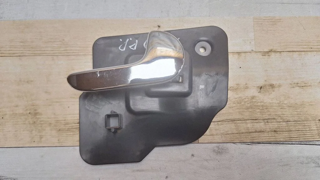 Front door interior handle – Opel Meriva A (2003-2010)