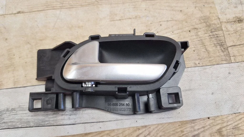 Front door interior handle – Citroen C5 (2008-2016)
