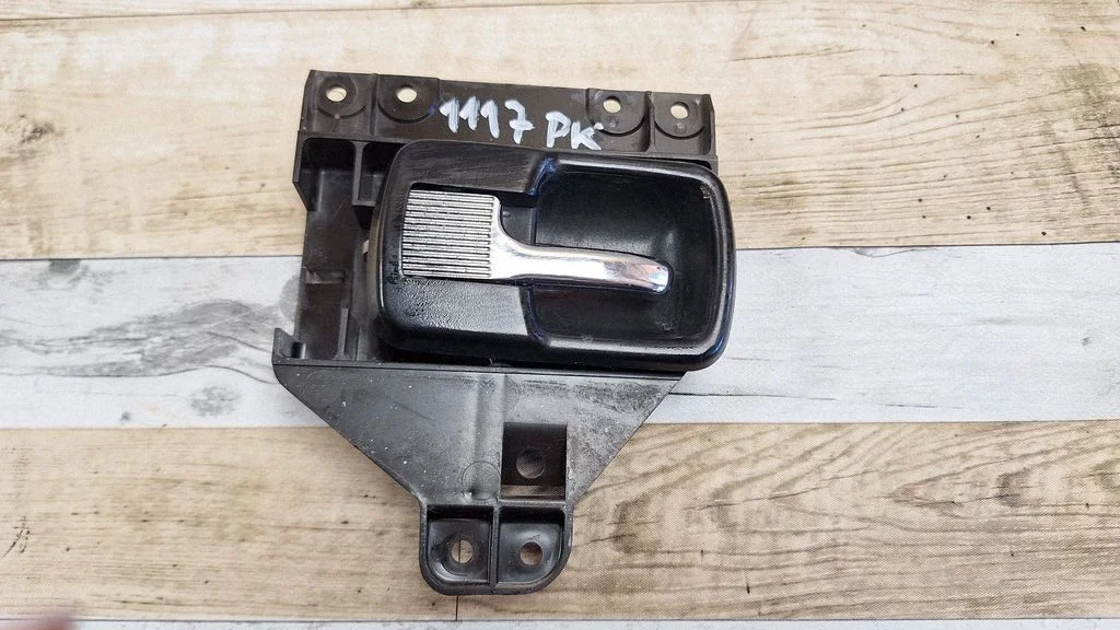 Front door interior handle 811837710