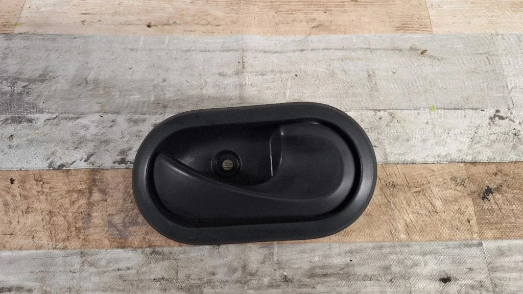 Front door interior handle 8200733847