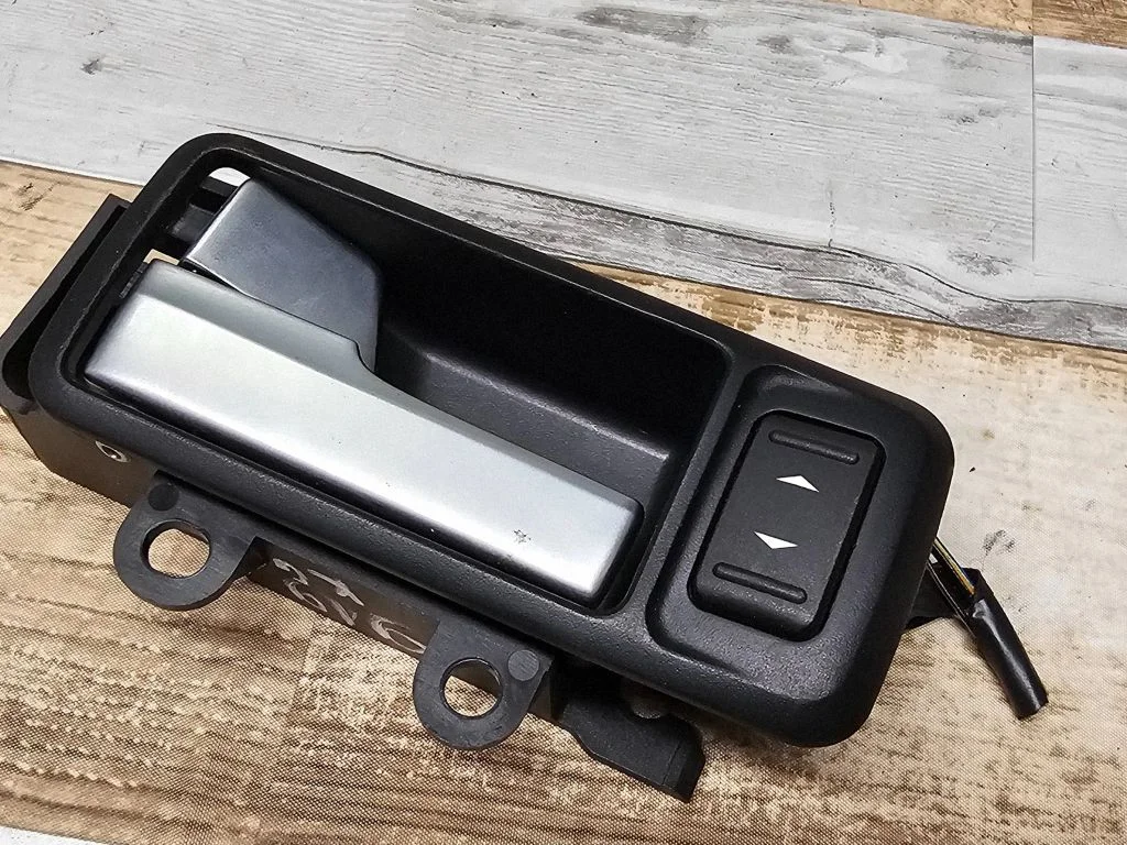 Front door interior handle 3M51R22601