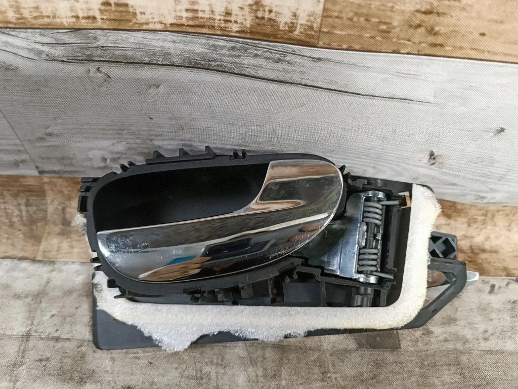 Front door interior handle 9643604477