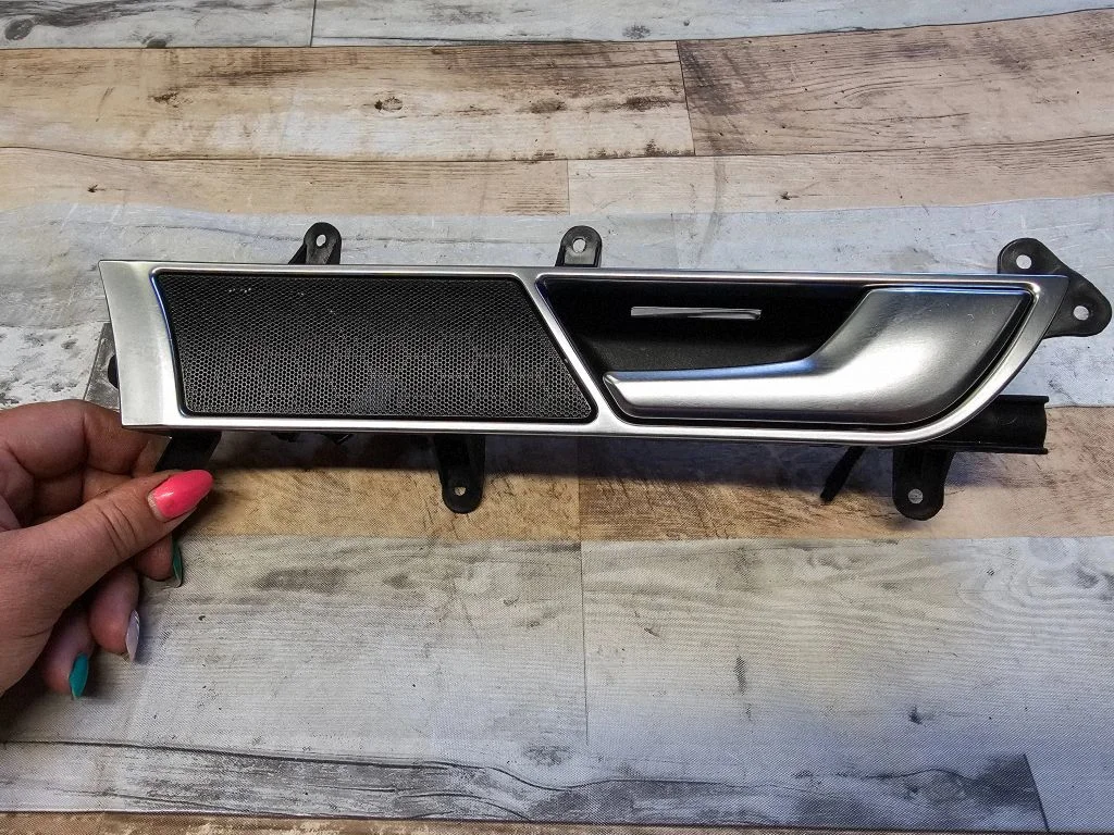 Front door interior handle 4F0837020