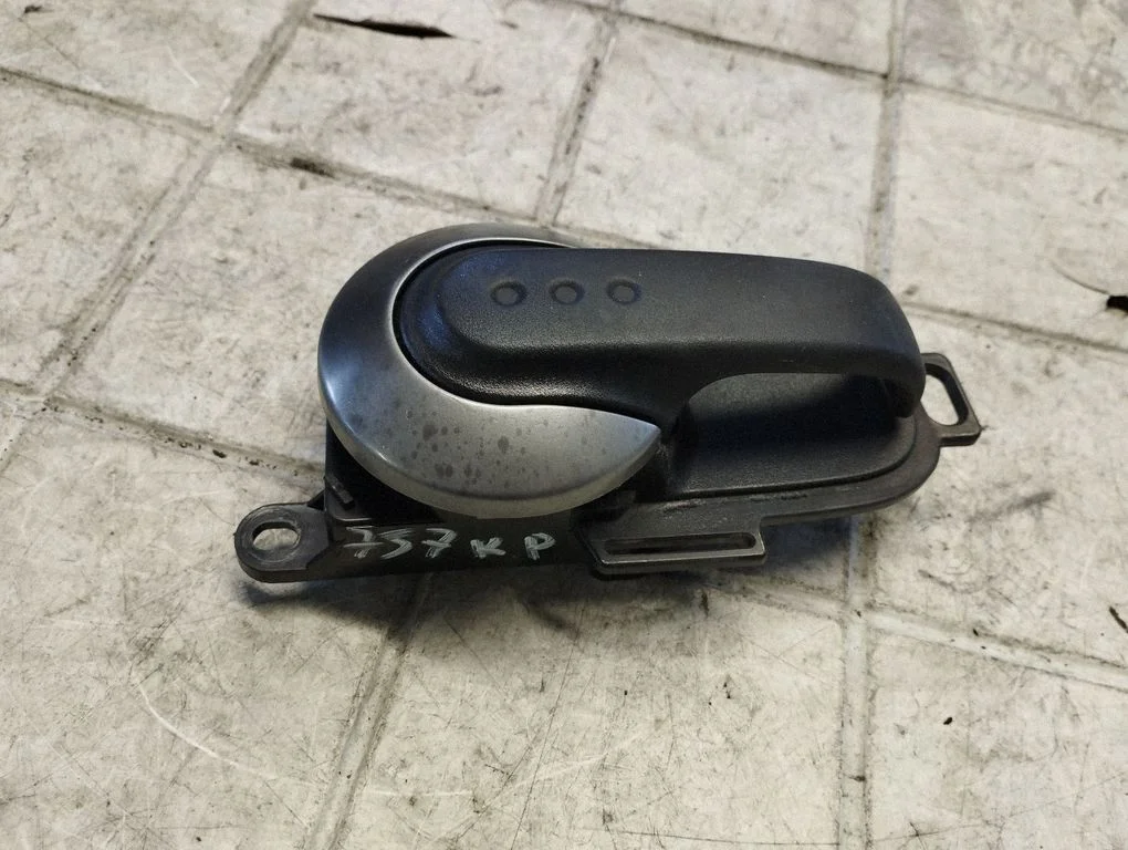Front door interior handle 5010800006