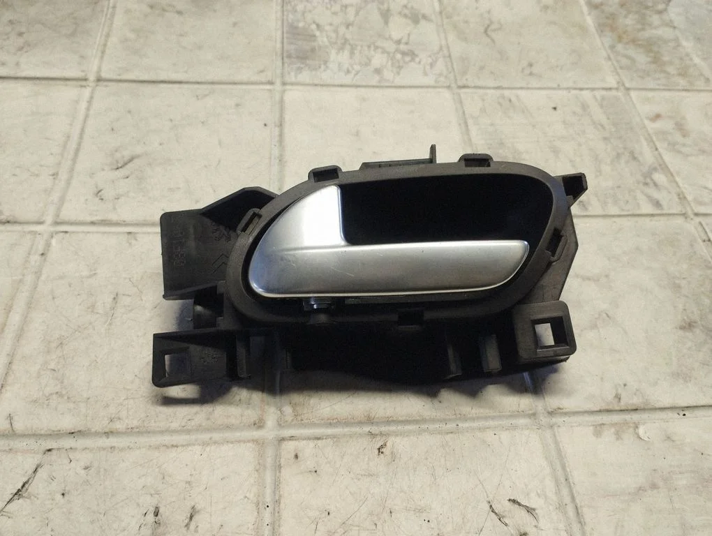 Front door interior handle – Citroen C5 (2008-2016)