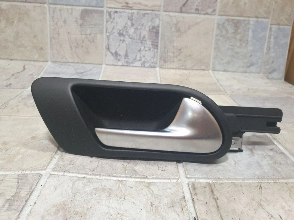 Front door interior handle 1K5837114