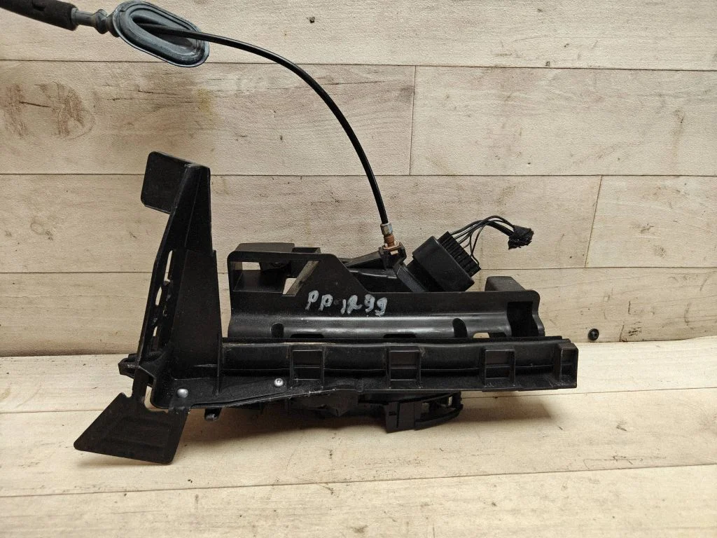 Front door lock – Ford Mondeo MK V (2014-)