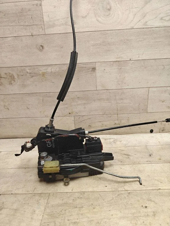 Front door lock 13157763
