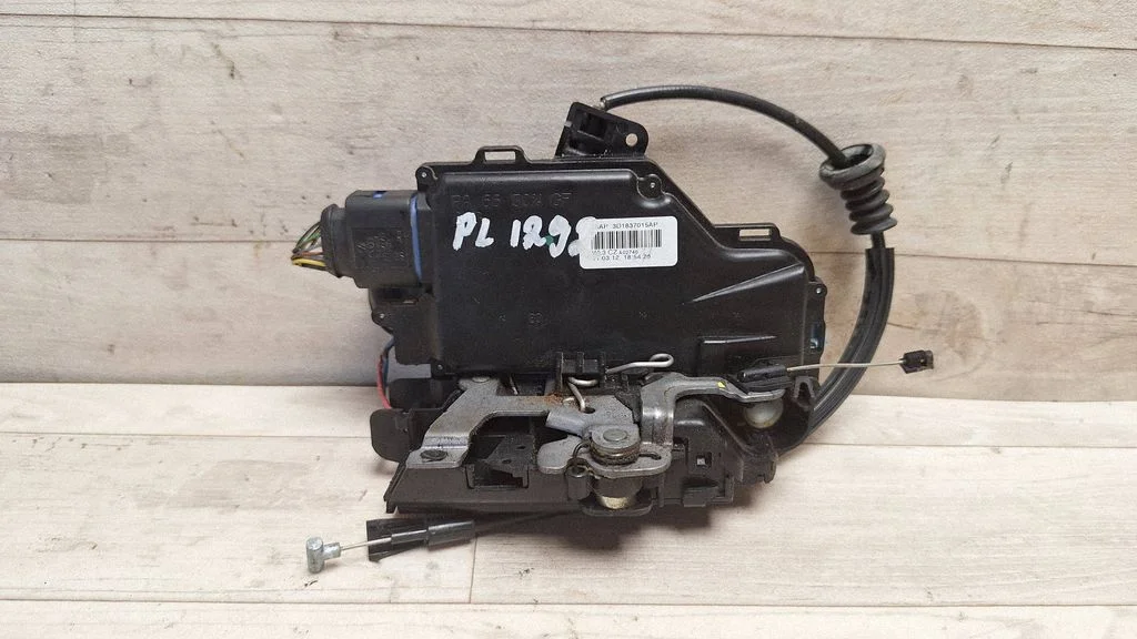Front door lock – Skoda Octavia Mk2 (1Z) (2004-2013)