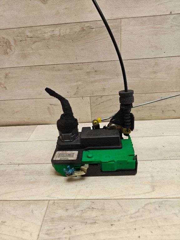 Front door lock 8650551