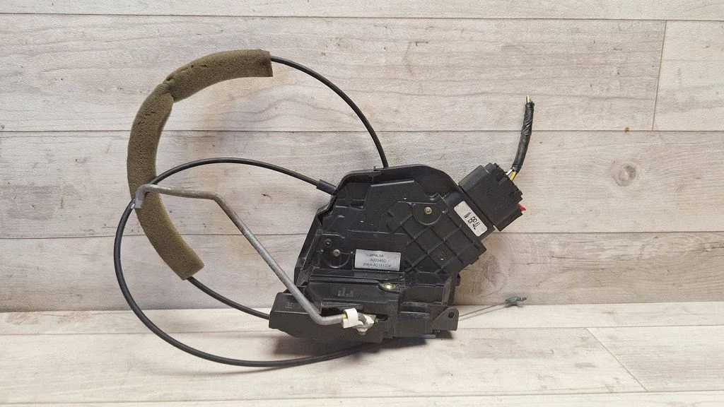 Front door lock 3N6AA21812DF