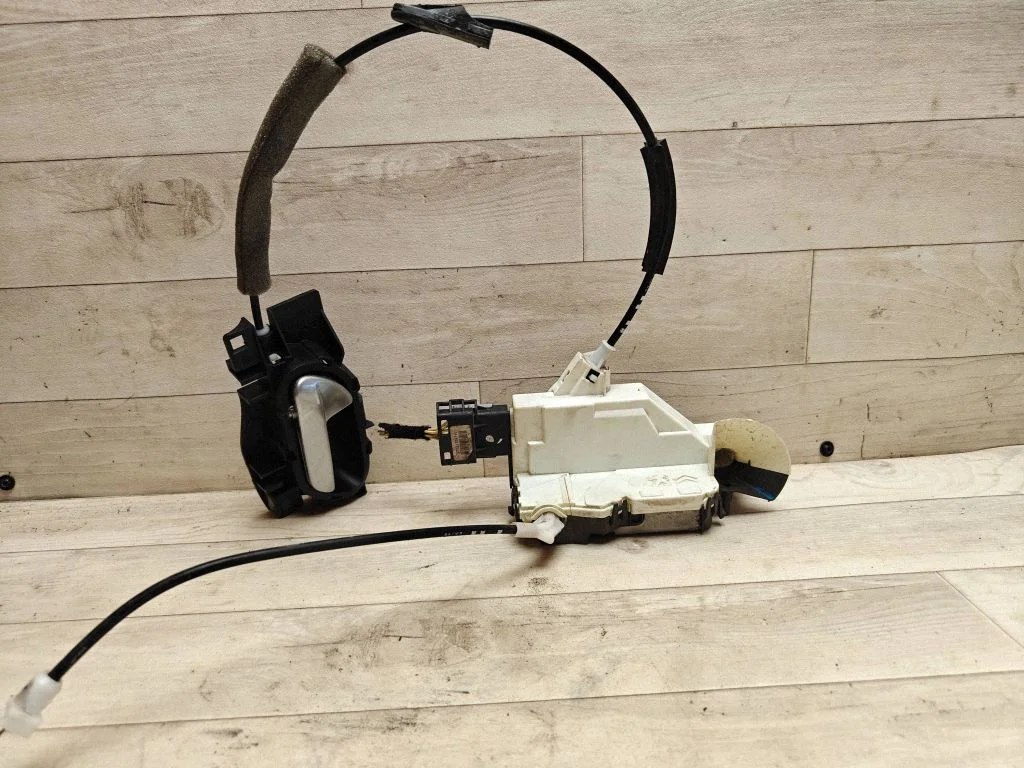 Front door lock 574388