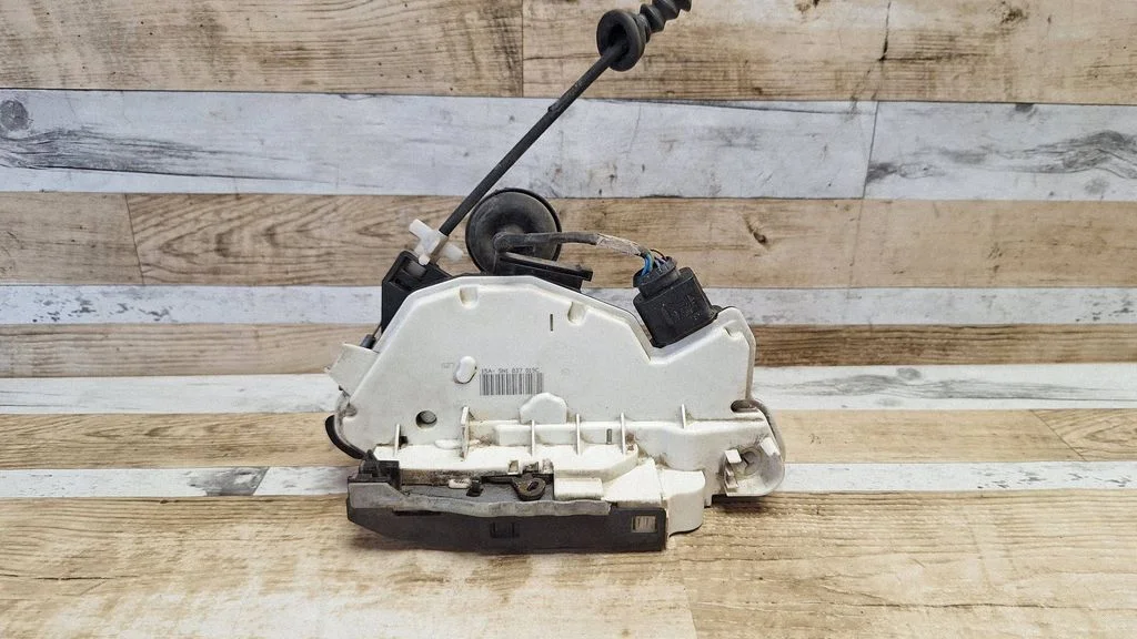 Front door lock – Skoda Superb B6 (3T) (2008-2015)